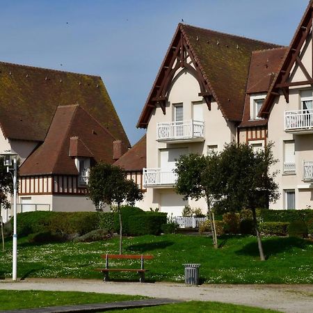 Jardin - A 50M De La Plage - Wifi - Parking Courseulles-sur-Mer Exterior foto